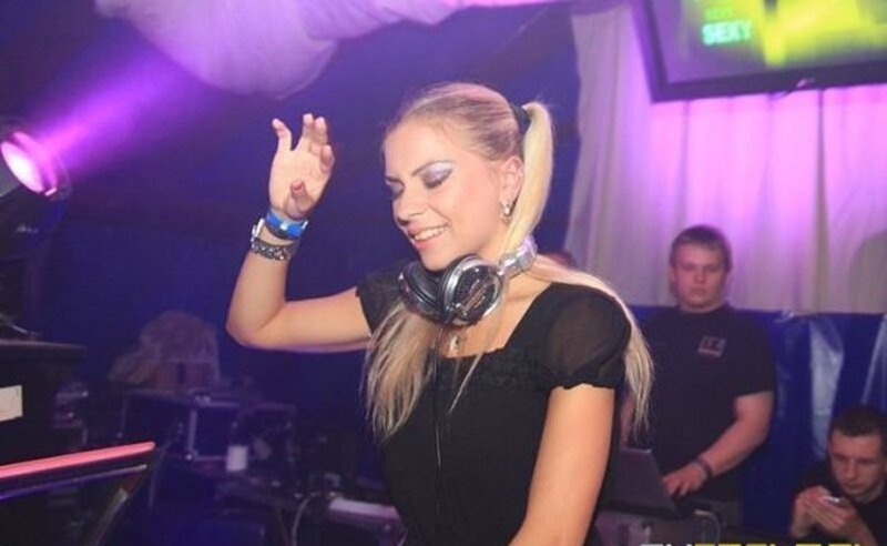 Vibe видео. DJ Sonya. DJ Sonya Украина. DJ Sonya фото. Sonya Andreea DJ.